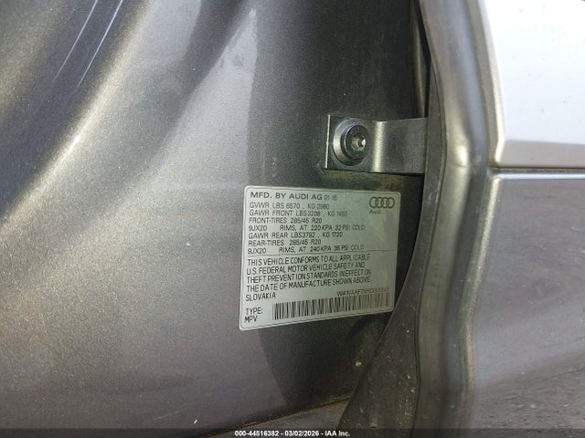 2017 AUDI Q7 WA1VAAF7XHD006545 Photo 8