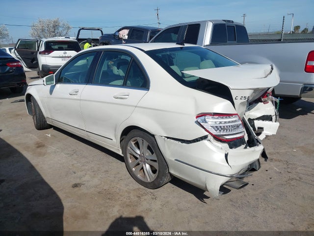 Продажа на аукционе авто 2014 Mercedes-benz C 250 Luxury, vin: WDDGF4HB6EA965818, номер лота: 44516385