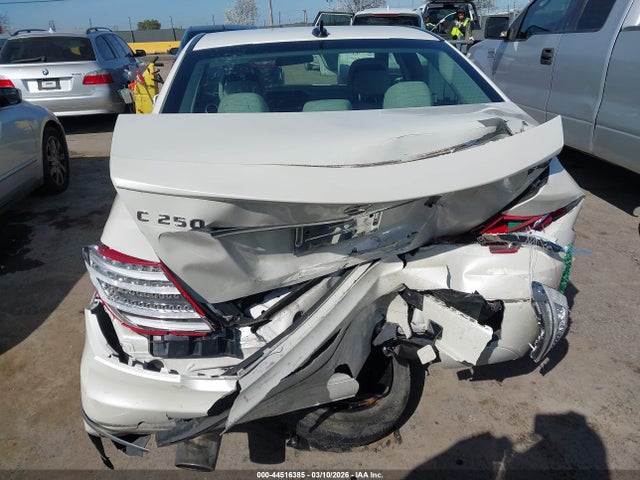 Продажа на аукционе авто 2014 Mercedes-benz C 250 Luxury, vin: WDDGF4HB6EA965818, номер лота: 44516385