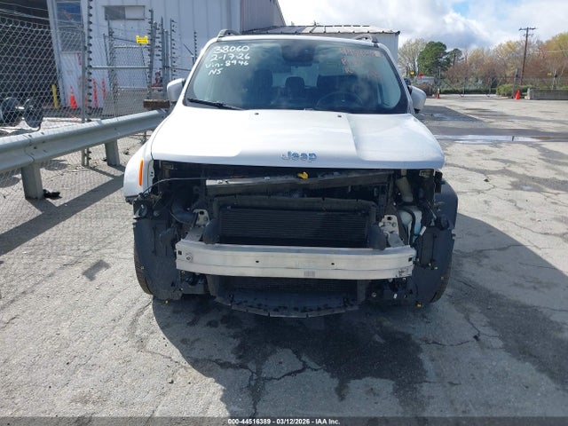 Продажа на аукционе авто 2015 Jeep Renegade Latitude, vin: ZACCJABTXFPC08946, номер лота: 44516389