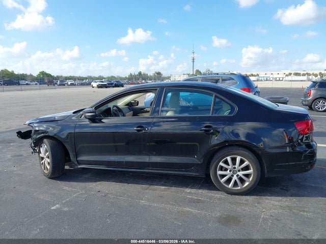 2012 Volkswagen Jetta 2.5l Se მანქანა იყიდება აუქციონზე, vin: 3VWDX7AJ3CM108415, აუქციონის ნომერი: 44516446
