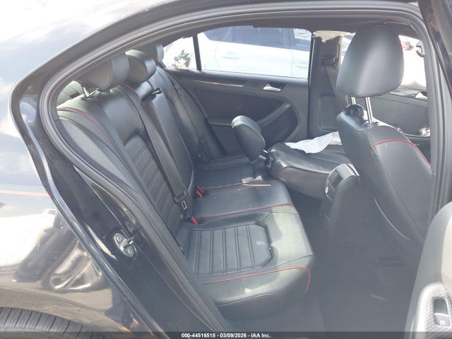 3VW4T7AJ6EM293963 Volkswagen Jetta Gli Edition 30 W/nav