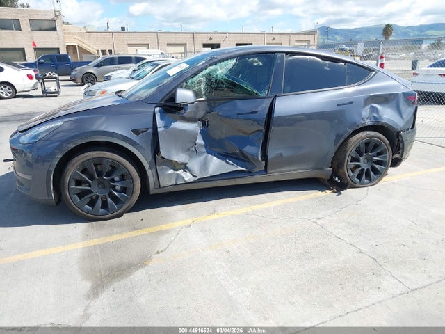 2023 TESLA MODEL Y 7SAYGDEE4PF615966 Photo 5