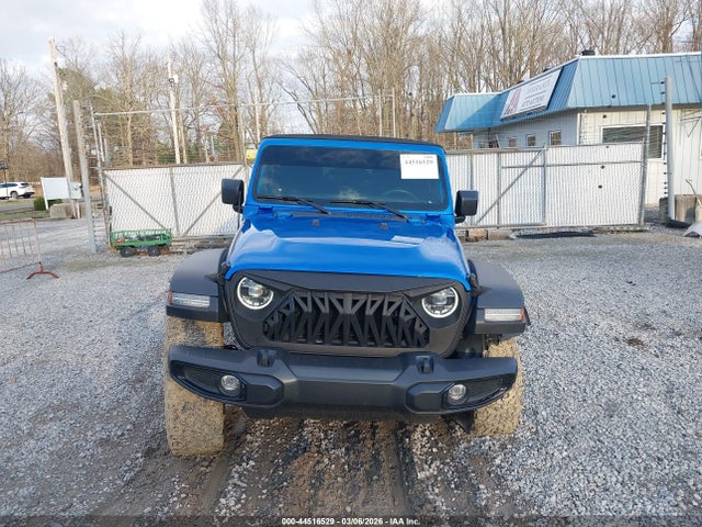 44516529 :رقم المزاد ، 1C4HJXDGXNW244260 vin ، 2022 Jeep Wrangler Unlimited High Tide 4x4 مزاد بيع