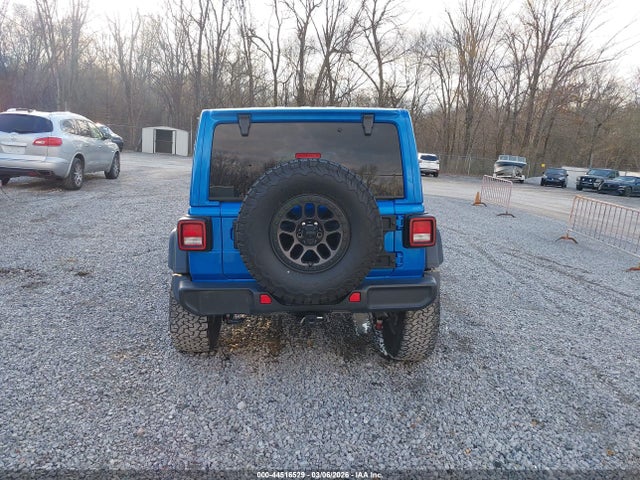 44516529 :رقم المزاد ، 1C4HJXDGXNW244260 vin ، 2022 Jeep Wrangler Unlimited High Tide 4x4 مزاد بيع