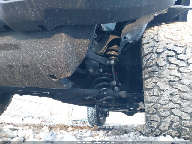 44516529 :رقم المزاد ، 1C4HJXDGXNW244260 vin ، 2022 Jeep Wrangler Unlimited High Tide 4x4 مزاد بيع