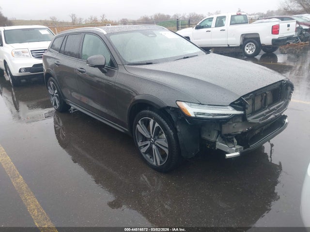 2025 VOLVO V60 CROSS COUNTRY YV4L12WK3S2149506