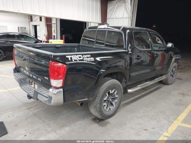 Aukcja sprzedaży 2017 Toyota Tacoma Sr5 V6, vin: 3TMCZ5AN1HM050800, numer aukcji: 44516579