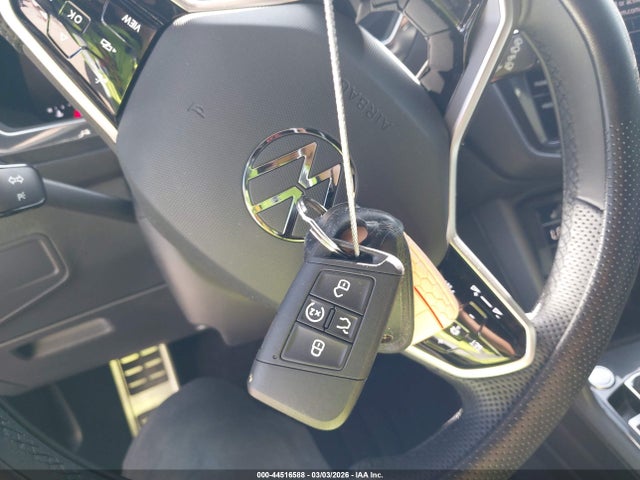 2024 Volkswagen Tiguan 2.0t Se R-line Black მანქანა იყიდება აუქციონზე, vin: 3VVCB7AX1RM223073, აუქციონის ნომერი: 44516588
