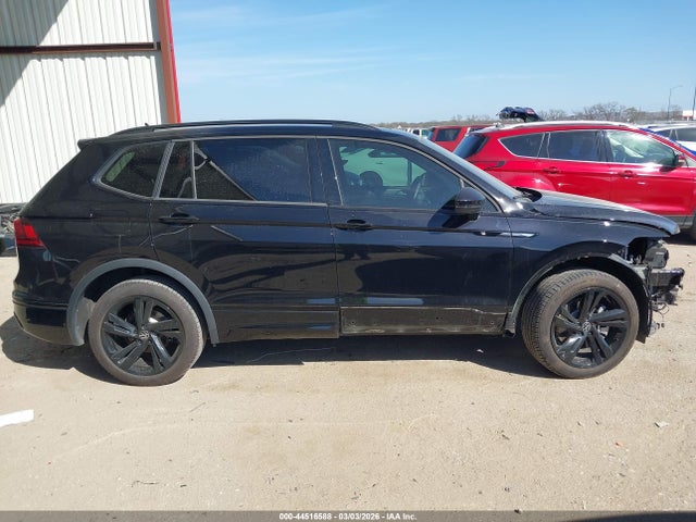 2024 Volkswagen Tiguan 2.0t Se R-line Black მანქანა იყიდება აუქციონზე, vin: 3VVCB7AX1RM223073, აუქციონის ნომერი: 44516588