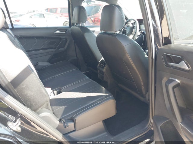 2024 Volkswagen Tiguan 2.0t Se R-line Black მანქანა იყიდება აუქციონზე, vin: 3VVCB7AX1RM223073, აუქციონის ნომერი: 44516588