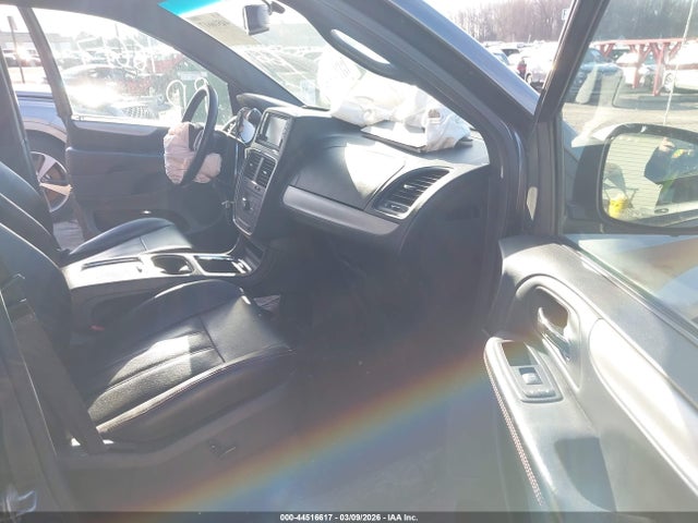 2017 Dodge Grand Caravan Gt მანქანა იყიდება აუქციონზე, vin: 2C4RDGEG9HR673803, აუქციონის ნომერი: 44516617