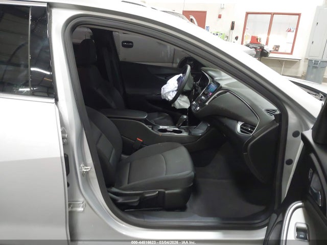 1G1ZC5ST6LF032769 Chevrolet Malibu Fwd 1fl