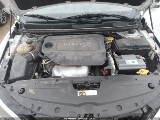 Продажа на аукционе авто 2015 Chrysler 200 Limited, vin: 1C3CCCAB3FN595187, номер лота: 44516646