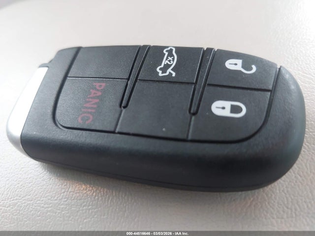Продажа на аукционе авто 2015 Chrysler 200 Limited, vin: 1C3CCCAB3FN595187, номер лота: 44516646