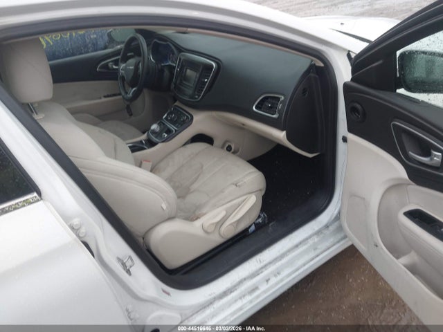 Продажа на аукционе авто 2015 Chrysler 200 Limited, vin: 1C3CCCAB3FN595187, номер лота: 44516646