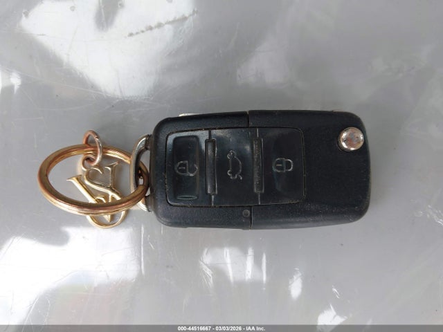 Продажа на аукционе авто 2005 Volkswagen New Beetle Gls 1.8t, vin: 3VWCD31Y75M306251, номер лота: 44516667
