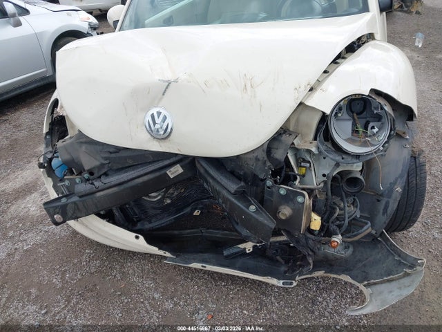 Продажа на аукционе авто 2005 Volkswagen New Beetle Gls 1.8t, vin: 3VWCD31Y75M306251, номер лота: 44516667