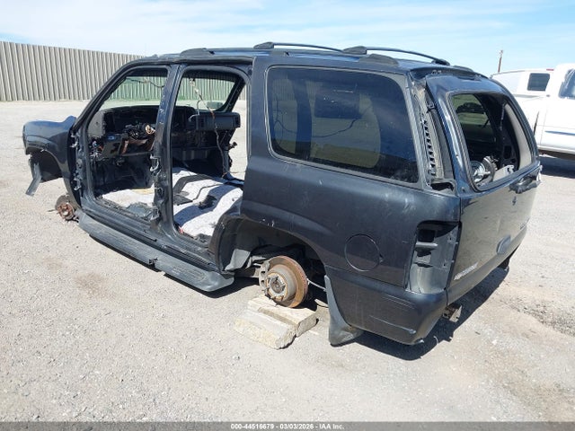 2005 Chevrolet Tahoe Ls მანქანა იყიდება აუქციონზე, vin: 1GNEC13TX5R216702, აუქციონის ნომერი: 44516679