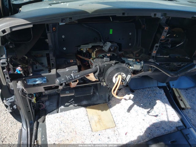 2005 Chevrolet Tahoe Ls მანქანა იყიდება აუქციონზე, vin: 1GNEC13TX5R216702, აუქციონის ნომერი: 44516679