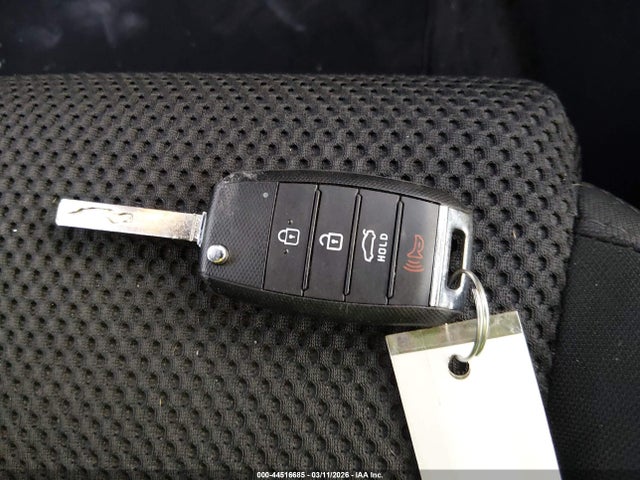5XXGT4L33LG435567 KIA Optima Lx