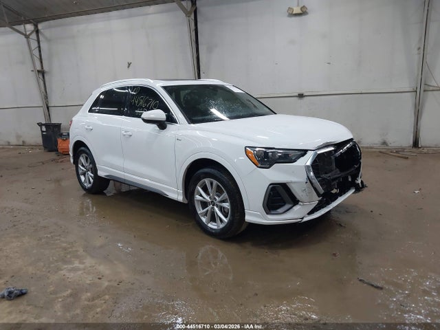 2022 AUDI Q3 WA1DECF31N1127695 Photo 0