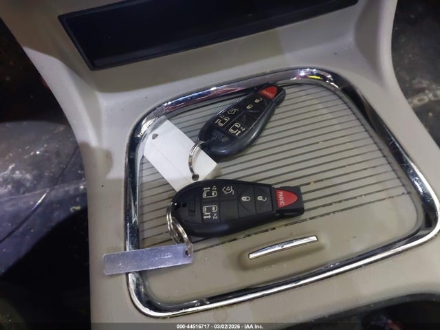 2015 Chrysler Town & Country Touring მანქანა იყიდება აუქციონზე, vin: 2C4RC1BG3FR707591, აუქციონის ნომერი: 44516717