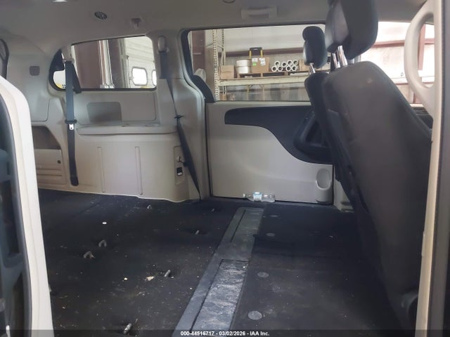 2015 Chrysler Town & Country Touring მანქანა იყიდება აუქციონზე, vin: 2C4RC1BG3FR707591, აუქციონის ნომერი: 44516717