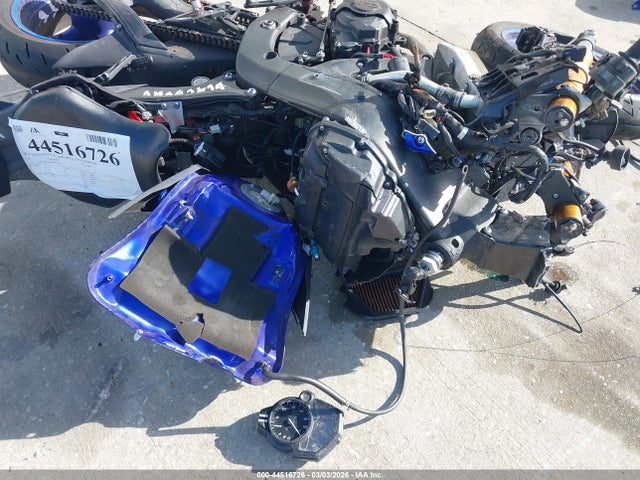 Yamaha YZFR6 2017 JYARJ28E6HA001798 Image 12