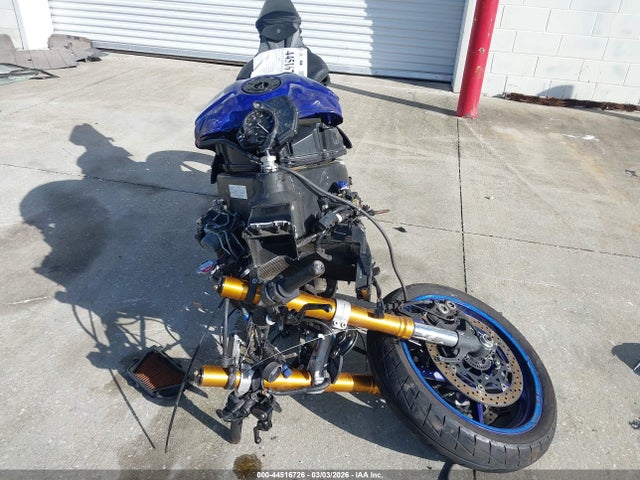 Yamaha YZFR6 2017 JYARJ28E6HA001798 Image 5