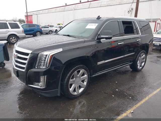 1GYS4CKJ9KR135328 Cadillac Escalade Premium Luxury