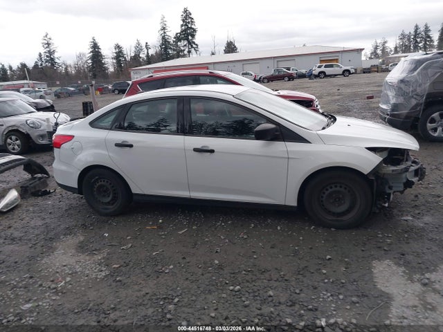 Ford FOCUS S 2017 1FADP3E28HL348587 Image 13