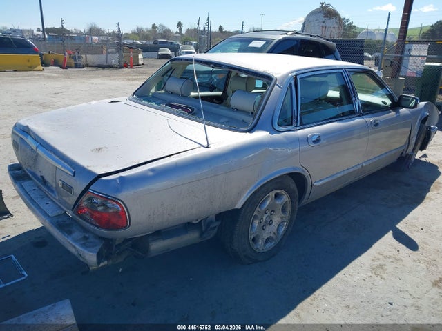 2003 JAGUAR XJ SAJDA14C13LF57063 Photo 3