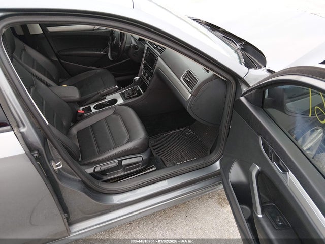 2019 Volkswagen Passat 2.0t Wolfsburg Edition მანქანა იყიდება აუქციონზე, vin: 1VWLA7A39KC010262, აუქციონის ნომერი: 44516761