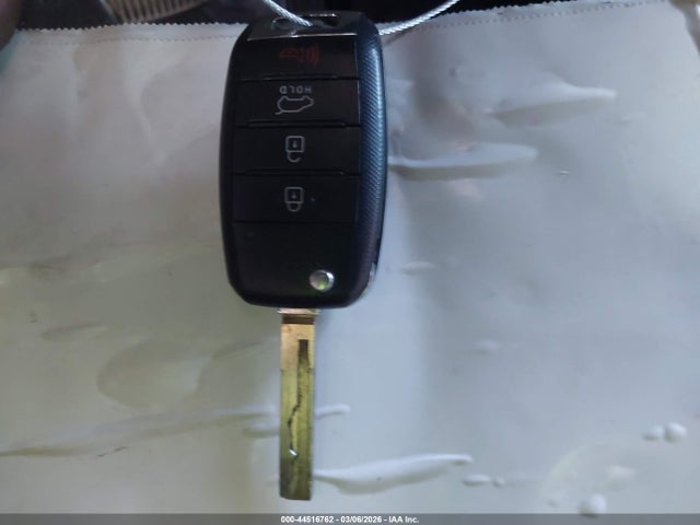 5XYPG4A3XJG338771 KIA Sorento 2.4l Lx