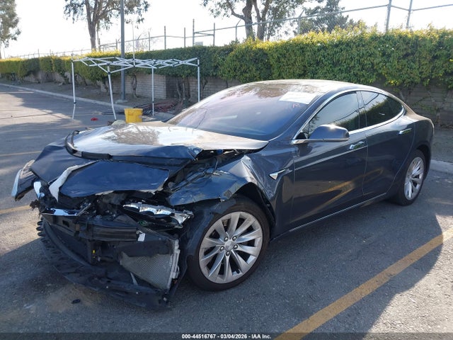 2017 TESLA MODEL S 5YJSA1E15HF203766 Photo 1