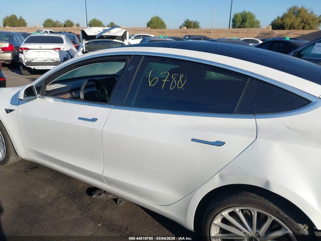 5YJ3E1EA0LF613814 Tesla Model 3 Standard Range Plus Rear-wheel Drive/standard Range Rear-wheel Drive