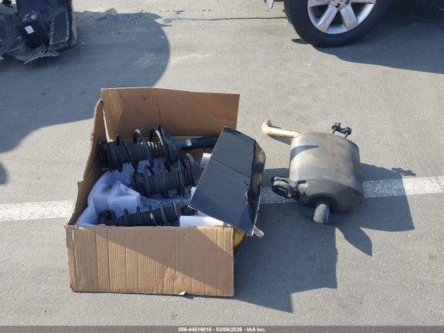 44516810 :رقم المزاد ، 19UUB3F66JA005838 vin ، 2018 Acura Tlx Tech   A-spec Pkgs مزاد بيع