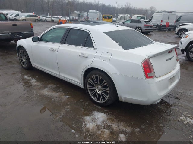 2013 CHRYSLER 300 2C3CCABT7DH710021 Photo 2