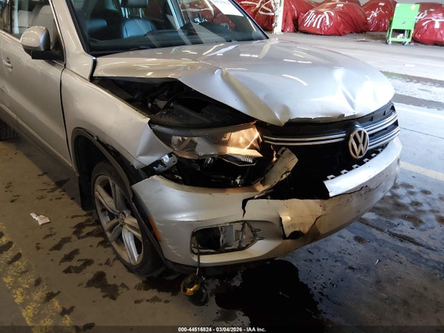 2013 Volkswagen Tiguan S/se/sel მანქანა იყიდება აუქციონზე, vin: WVGBV7AX4DW538102, აუქციონის ნომერი: 44516824