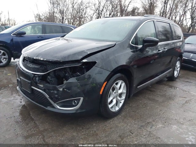 2017 CHRYSLER PACIFICA 2C4RC1BG5HR762658 Photo 1