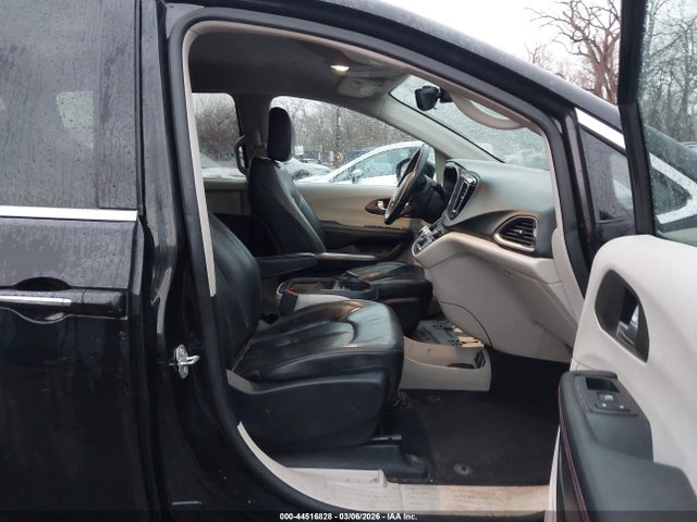 2017 CHRYSLER PACIFICA 2C4RC1BG5HR762658 Photo 4