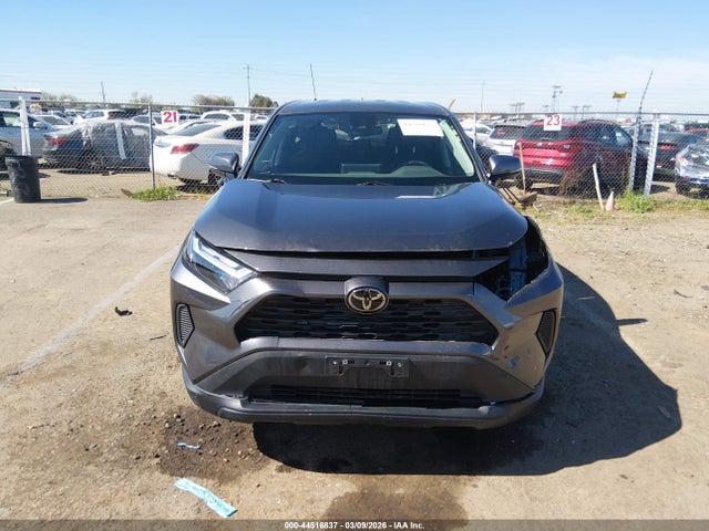 Toyota RAV4 LE 2024 2T3G1RFV6RC481384 Image 13