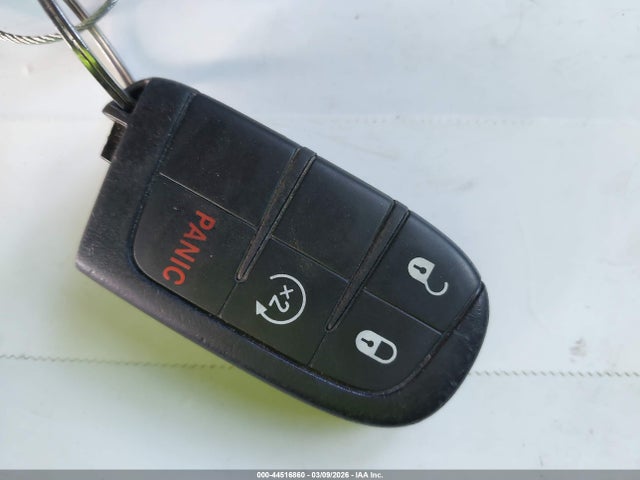 3C4NJCBB0JT471573 Jeep Compass Altitude Fwd