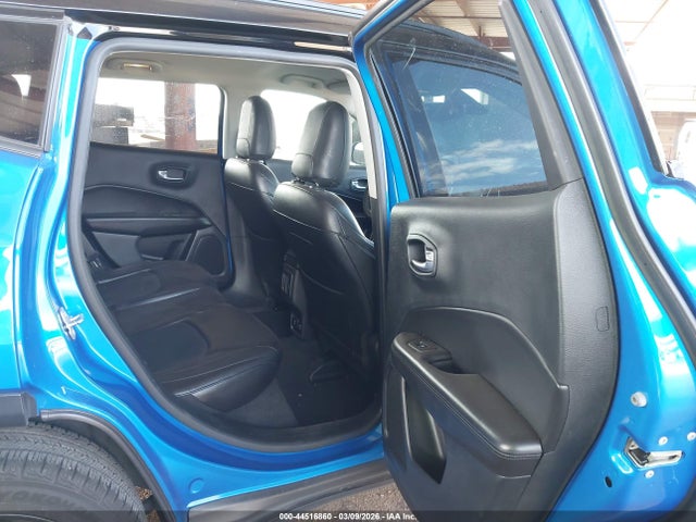 3C4NJCBB0JT471573 Jeep Compass Altitude Fwd