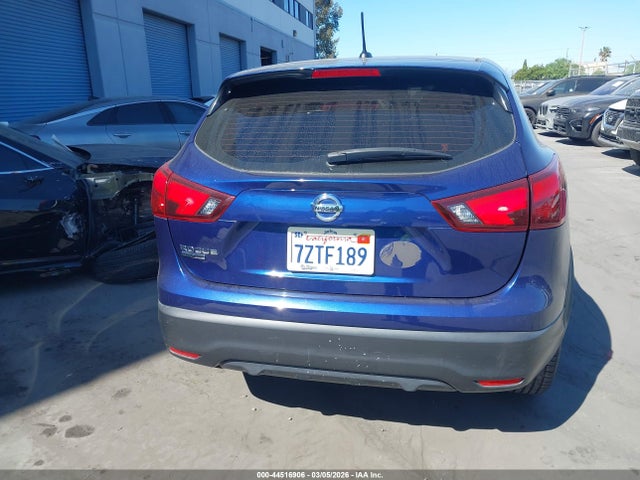 JN1BJ1CP2HW011212 Nissan Rogue Sport S