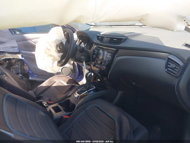 JN1BJ1CP2HW011212 Nissan Rogue Sport S