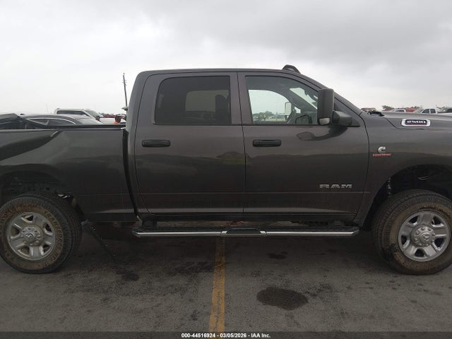 2022 Ram 2500 Tradesman  4x4 6'4 Box მანქანა იყიდება აუქციონზე, vin: 3C6UR5CL2NG393018, აუქციონის ნომერი: 44516924