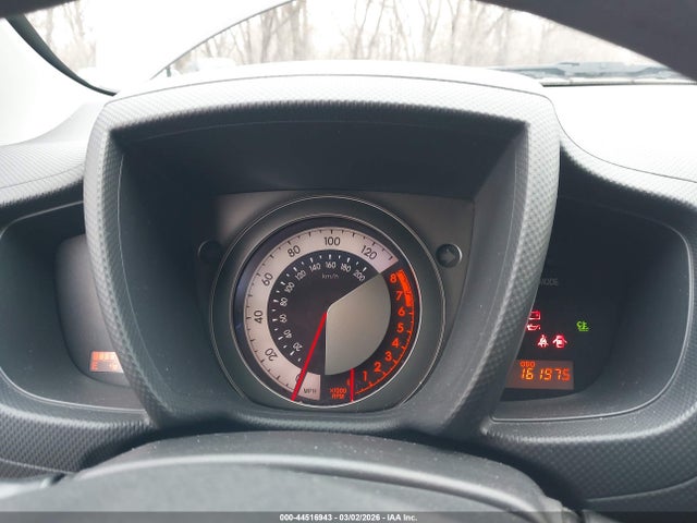 2013 SCION XD JTKKUPB43D1037185 Photo 6