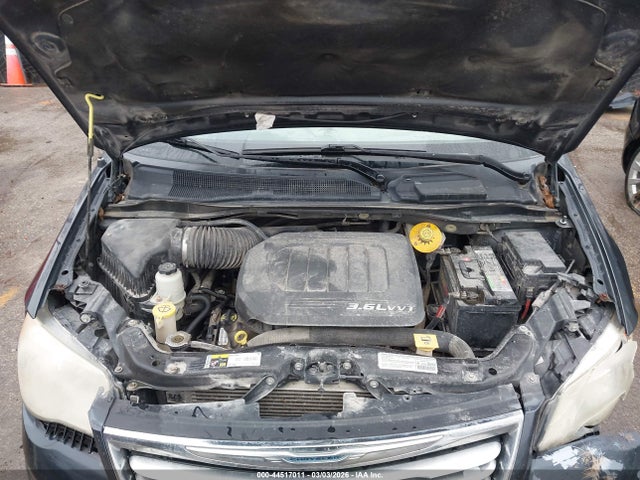 Продажа на аукционе авто 2014 Chrysler Town & Country Touring-l, vin: 2C4RC1CG1ER163878, номер лота: 44517011